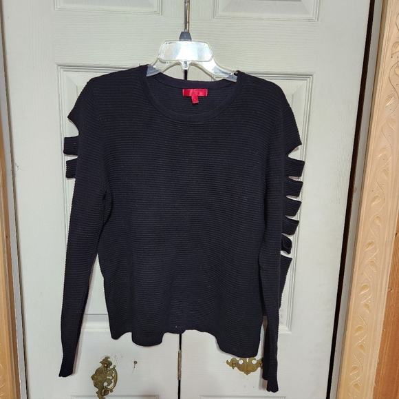 J Lo Black Sweater with Cut-Out Sleeves - Picture 3 of 10